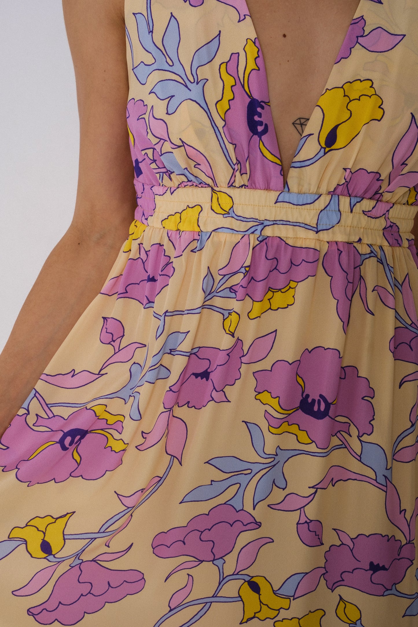 Open-back maxi floral silk sundress