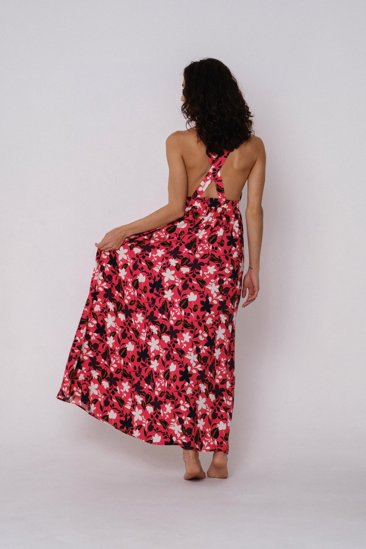 Maxi robe d'été florale à dos ouvert