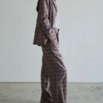 Pleated wide-leg pants