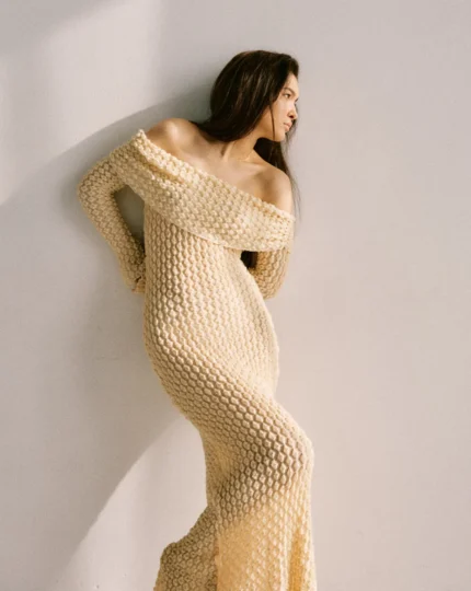 Knit dress with dropped shoulders