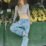 Wide-leg jeans